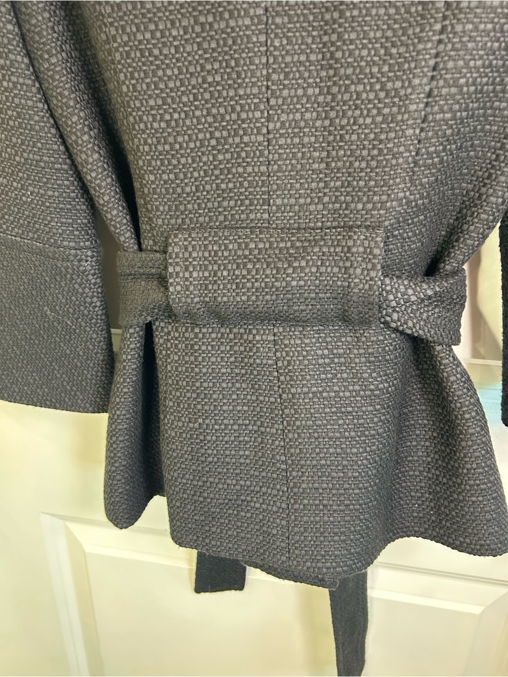 Trina Turk Black Textured Tie-Waist Trench Jacket‎ - Picture 7 of 10